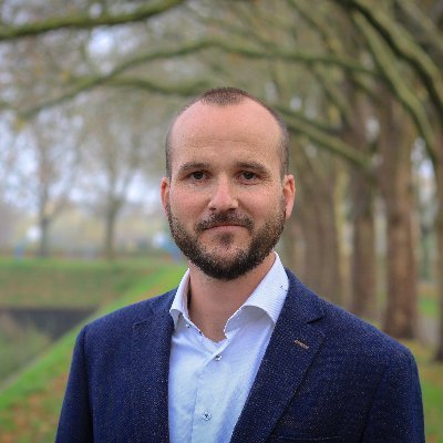 Politiek adviseur WoordenDaad | fractievoorzitter SGPTholen | voorzitter Stichting C.R.O.T. | volger van Jezus