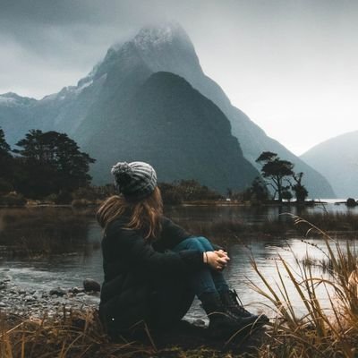 ladycrypto2023's profile picture. 