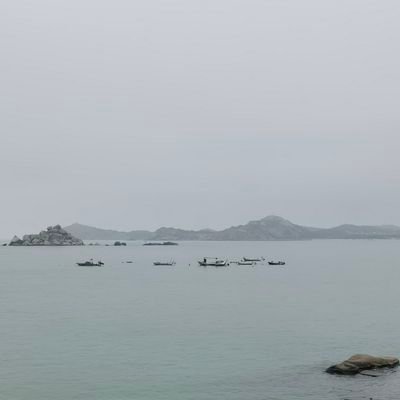 GuangMingjian's profile picture. 亲近自然