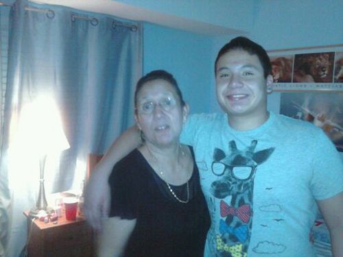 XDChessin's profile picture. [(XD SMILE)] Is my light show team..... love to glove and to create art with my hands I'm prob one of the dopest glovers ull ever meet