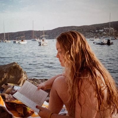 filología hispánica & inglesa
| faith in the future
🌿🌈🌼💐☀️💭🧘🏼♀️🦋☕