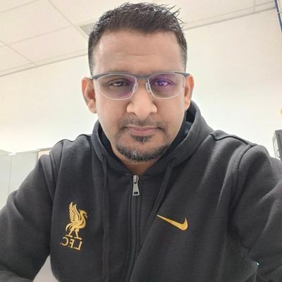 DIE HARD LIVERPOOL SUPPORTER!!!..
#LFC #YNWA ❤️
MUSLIM ❤️🤲
#FreePalestine
follow back ..☺
IG : KhanLfc
🇲🇾 by born & 🇸🇬 by choice