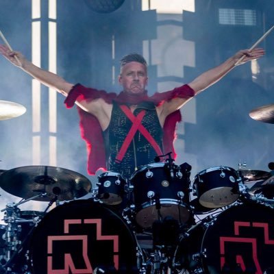 stanning rammstein, eisbrecher, and oomph! 😁