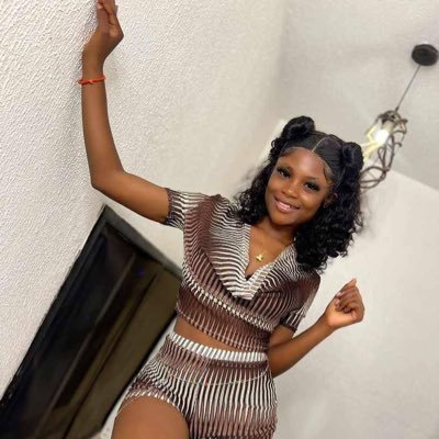 moniquejani's profile picture. Soft heart ♥️ Just a BI 🌈 babe looking for good energy and better company