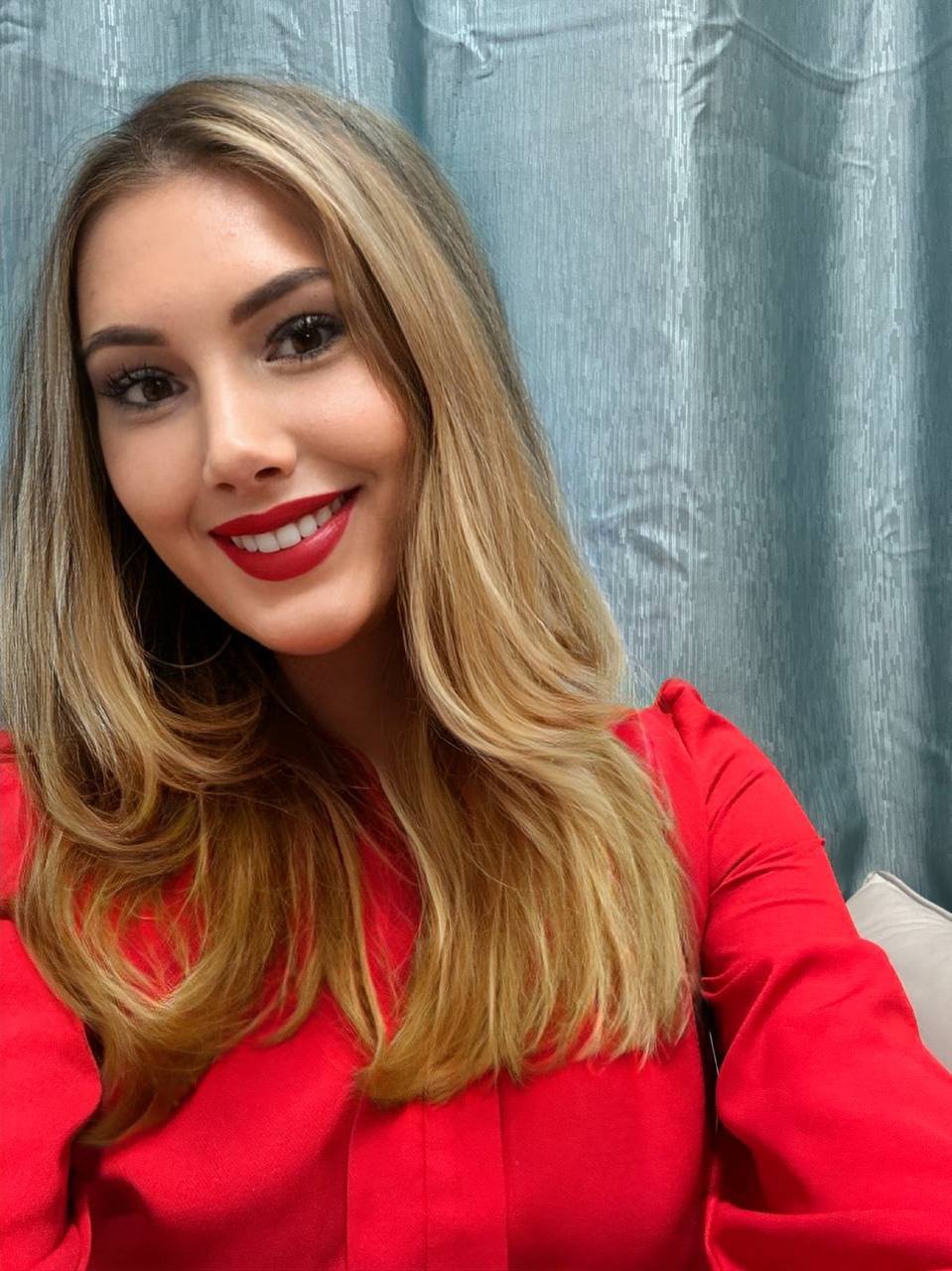 CIqD9q3j0HU9h's profile picture. You are enough