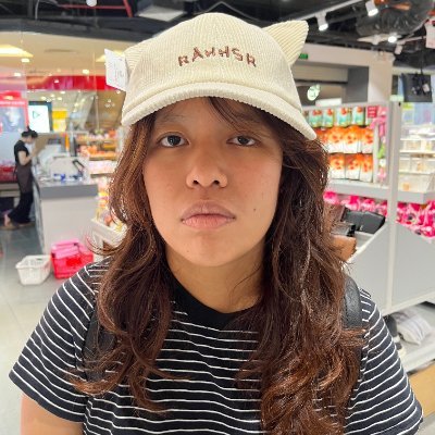 (like yay with a p; she/her) ✨ author: YOU’VE CHANGED ('22) | I DID SOMETHING BAD ('24) | HERE FOR A GOOD TIME ('25) ✨ ask me about my dogs ✨ rep: @hayley_steed