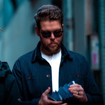 CEO & Co-Founder of MTHD Marketing Agency. CEO & Co-owner of Ellusionist & Writer of business and marketing tips on Substack & Medium.