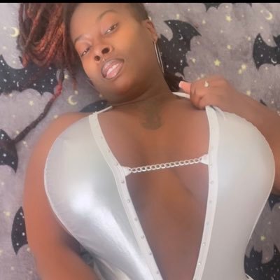 💕 I AM WHO I AM🤷🏾♀️NOT WHO YOU WANT ME TOO BE👌🏾 I AM THE STEM TO MY BLACK 🌹 ROSE