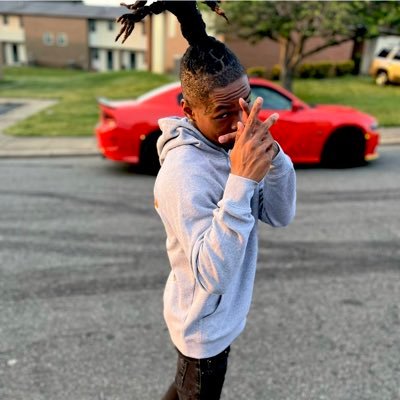 LataviusP26835's profile picture. ARTIST😎FINANCIAL ADVISOR💰📈NC📍