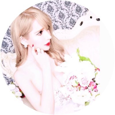 美容整形アドバイザー❤️ヴァニラ女子❤️ TV出演『何イケ』『全力教室』『じっくり聞いタロウ』他多数❤️全身美容整形総額7000万❤️one eighth🇪🇸❤️ #美容整形 #整形 X、DMで相談乗ってます❤️erika01016@gmail.com(ご相談は直接DM、LINEまで❤️LINE→@tdw2109u
