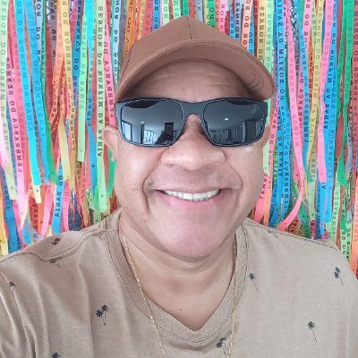 Graduado em Segurança Empresarial e Pós graduado em Inteligência Empresarial e Gestão de Serviços.😎