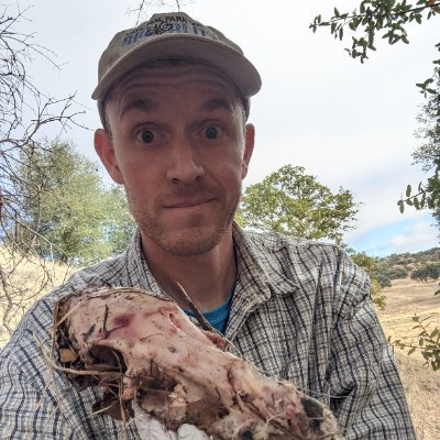 PhD candidate | cougar-deer-wild pig interactions | I like birds too, and herps, and everything else (He/Him)