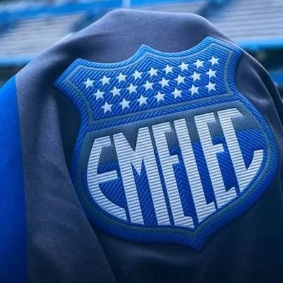 Amante al futbol y fiel seguidor del C.S EMELEC y del muy recordado OTILINO TENORIO