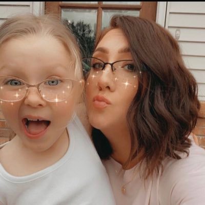 Turning dreams into reality ☁️ Single mother with a little Cindy 👸💞