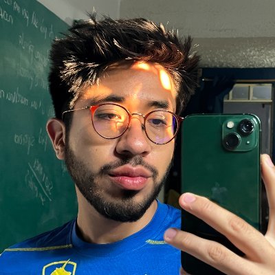 🇲🇽 Computer scientist; A complex human being brimming with love and curiosity;