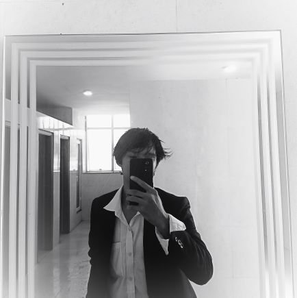 TasukGiogi's profile picture. Human in  AI World.
.
.