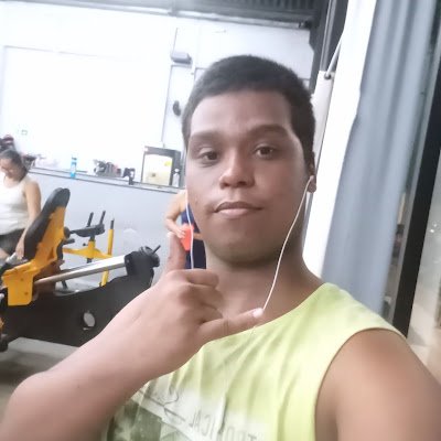 meu nome é Gabriel mas pode me chamar de Biel sou daqui de Arapiraca a minha sexualidade eu sou bissexual🏳️🌈 estou solteiro estou procurando novas amizades