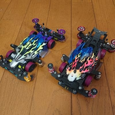 8xTtxVuo91E04PC's profile picture. トラック運転手やってます。愛知、岐阜、三重、静岡、滋賀あたりをうろうろ走ってます。
あと親子でミニ四駆やってるけどなかなか速くなりません(涙) それでもまったり走らせてますよ (-。-)y-゜゜゜