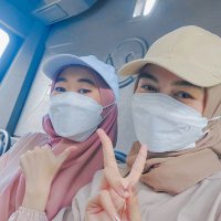 Nay (@luckyloeyli) 's Twitter Profile