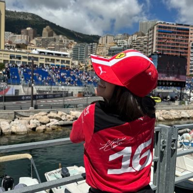 giorgiusssss's profile picture. la mia vita è un pendolo che oscilla tra il bere gin tonic e guardare 20 macchine che girano in cerchio 🏎️