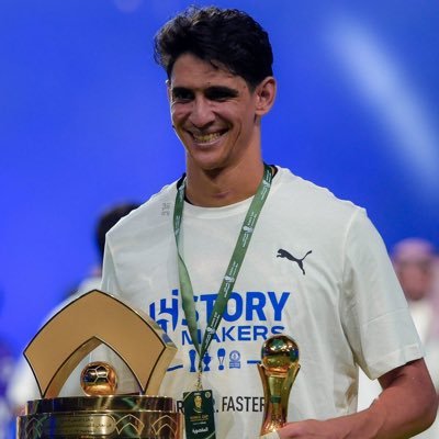 (اللهم ارحم امي واغفر لها واعفُ عنها وادخلها الجنه من غير عذاب ولا سابق حساب يارب العالمين) عشقي الأول والأخير @Alhilal_FC