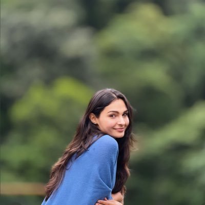 rohinitweetss's profile picture. அப்பா ❤️ Belongs to Dravidian Stock 🖤❤️இரவு, இசை,மழை ,தேநீர்- காதலி சமயங்களில் புத்தகமும்