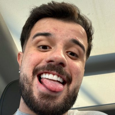 MatthAraes7's profile picture. Sommelier de Tweets