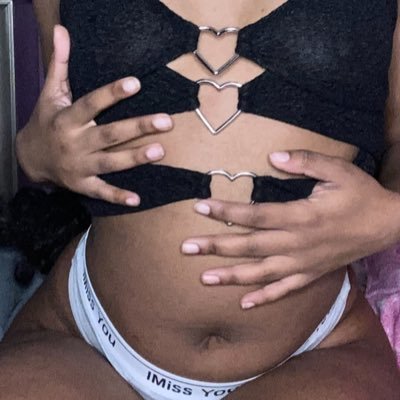 msprettyshawtyy's profile picture. 19📍|| i sell content 😘|| dm for pricing💰