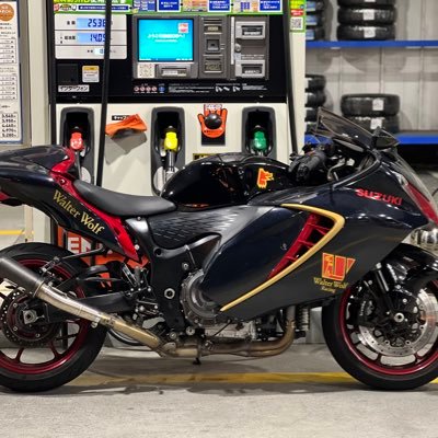 ryoga_____'s profile picture. バイク遍歴MC51×→1098×→三型隼○/コンセプト｢誰もやらないカスタムを｣/851欲しい