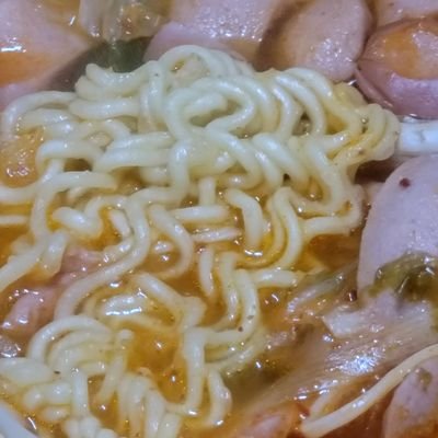 hanon_______'s profile picture. 지의같이