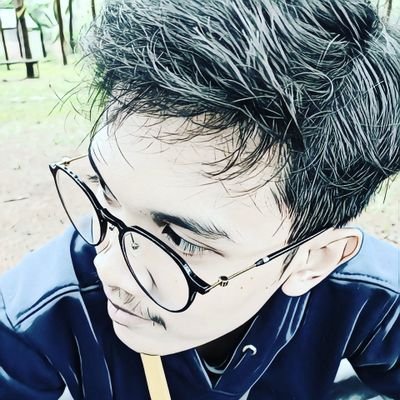 LasashaR's profile picture. 