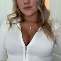Tiny Hotwife (@tinyhotwife98) 's Twitter Profile Photo