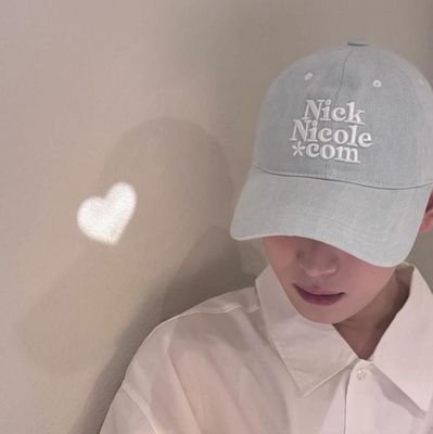 Flickers00's profile picture. Yeah it's me my time!