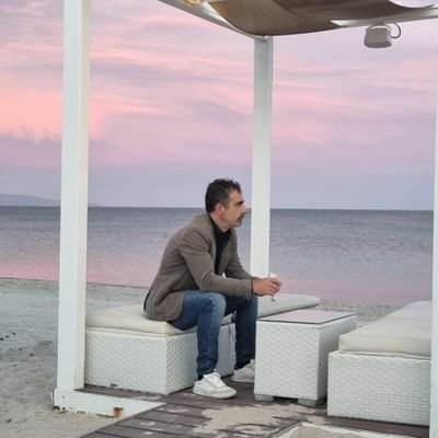 _danieldem's profile picture. Crypto sardo molto criptico per il mondo e per sé medesimo