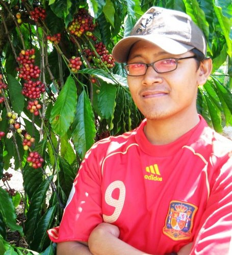 khendris's profile picture. Engineer / Indonesian Fruit Lover / #kebiasaanbaik / Mau nulis buku. Butuh partner!