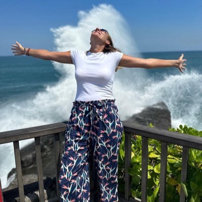 Anasolgo's profile picture. Mucho aprendido, mucho por aprender. Dream big!