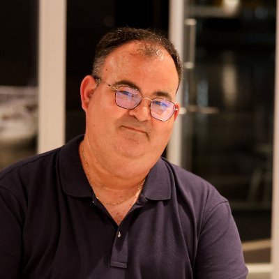 Director Técnico de CCI. Somos Formadores. Promovemos y vertebramos el sector del Contact Center. Tecnología, Social Media y Community Management