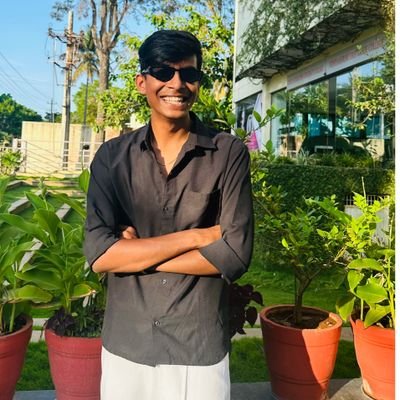 VanshJain737123's profile picture. Shayari ✍️

peace within, 
harmony around :)