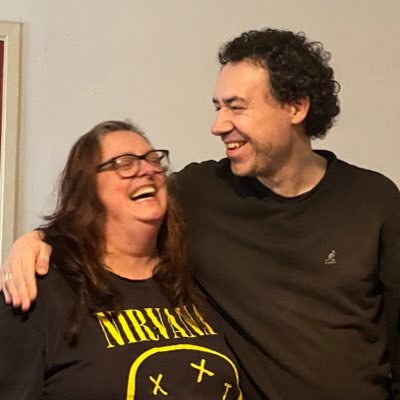 Londoner, Republican,Green Party member, Brentford FC , Socialist.AEW wrestling .@Roberts_Mark_ ♥️ . Starmer out! .Racists and facists not welcome.#hashtaggames