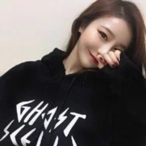 KaoriZhi51555's profile picture. あなたが私に注目すれば、私はあなたに欲しいものをあげることができます。