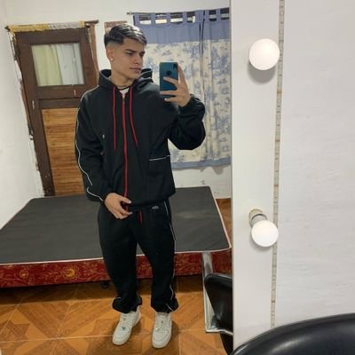 ManuelSant48267's profile picture. 