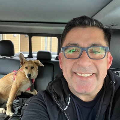 Ingeniero dedicado 24/7 al servicio educativo. Perseverando en emprendimientos variados. Por ahora ejerciendo la presidencia de nuestra @redcolbiobio
