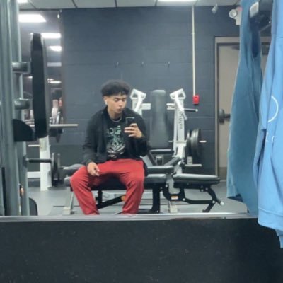 Valente_701's profile picture. 