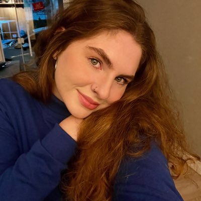 xoxa, capenga, manca, anêmica, frágil e inconsistente