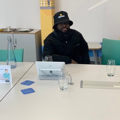 liberty_kilz's profile picture. UOH-MSc. Renewable Energy #30BG Make the 🌏 a better place. Song writer #lyricist.. Put a smile on someones face😁 C.E.O » UPS #Wears👕