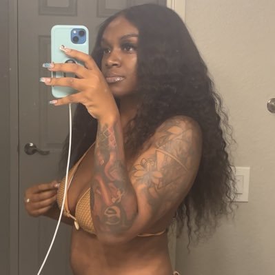 Nashville ✈️Las Vegas ✈️Elsewhere 🌆25🥰 add me on ig: itskhrisagainhxe2🏳️🌈♑️ DONT START NUN WONT BE NUN‼️