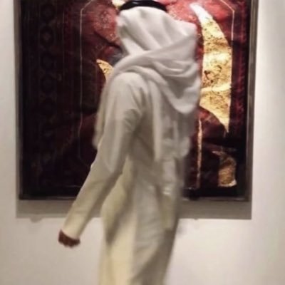 واختر لنفسك منزلاً تعلو به .. أو مُت كريماً تحت ظل القسطلِ .