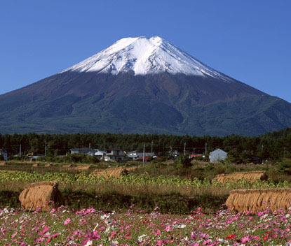 未曾有の3.11以降記録してます。もともとは富士山噴火の前兆を記録するためのアカウントです。噴火の遠因はさておき、東京経済圏をマヒさせたら世界経済がアウトです。地震予兆データは海溝崩落に伴うイオン数と太陽CME、さらに海水温と国内の井戸水変位それぞれの変化を追っています。