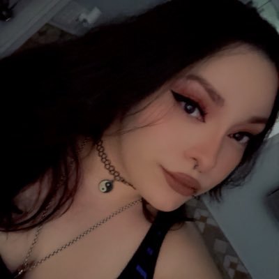 🌊 Siren Succubus Vtuber 🌊 |  Digital Artist |  Twitch Streamer |