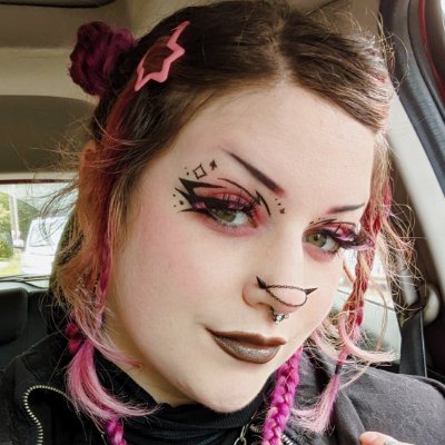 Gwendolynn, they/them, 29💘I really like d&d. Sometimes I do art. GOMS🇫🇷.✨ If you found me thru job apps, I'm really hard working💌
💣all opinions are my own